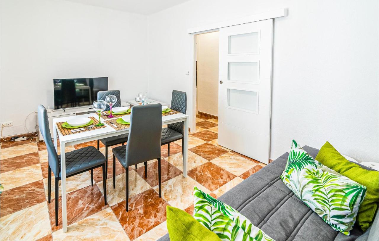 Beautiful Apartment In Cordoba With Kitchenette Zewnętrze zdjęcie