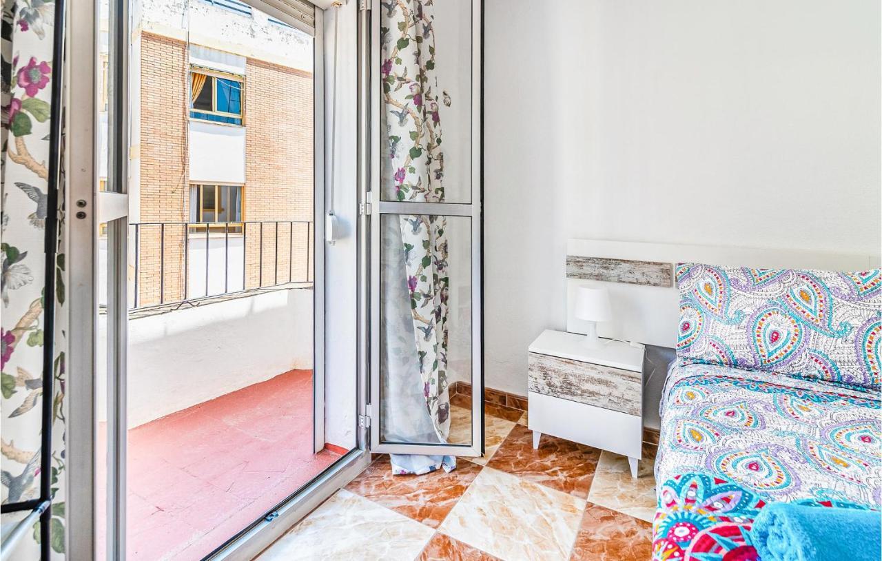Beautiful Apartment In Cordoba With Kitchenette Zewnętrze zdjęcie